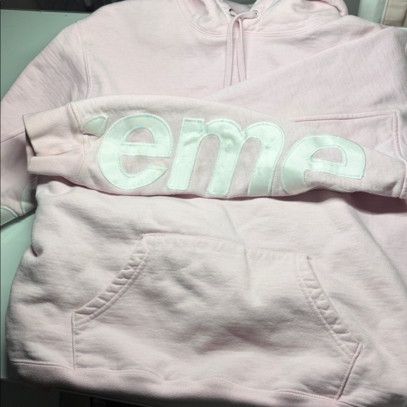 Supreme Light Pink Hoodie with White Logo s/s 22 - Picture 4 of 11